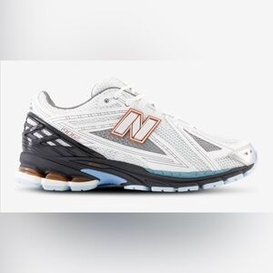 MENS NEW BALANCE 1906R Size 13 NWT